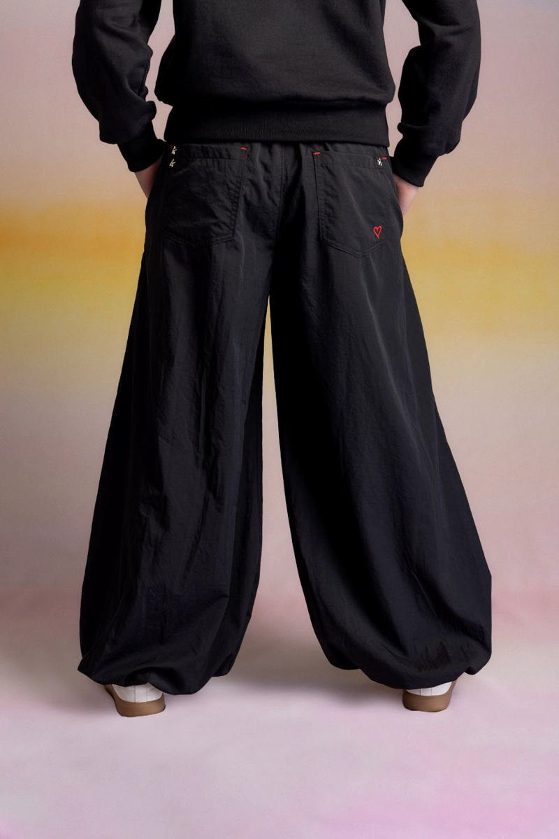 PANTALON CORUÑA BALLOON PRETINA ELASTICADA NEGRO CACAO - 4