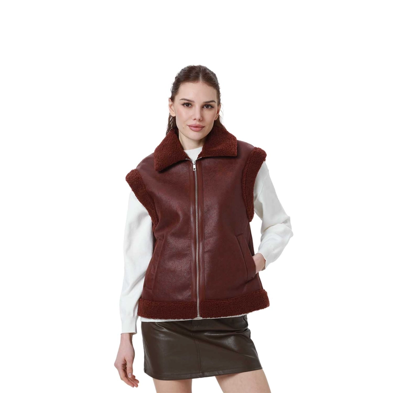 CHAQUETA MUJER EFECTO CUERO CORTO CAFE OSCURO - 1