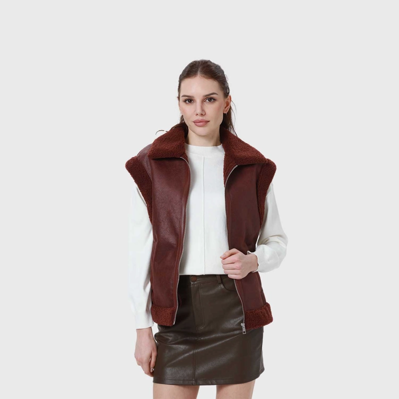 CHAQUETA MUJER EFECTO CUERO CORTO CAFE OSCURO - 2