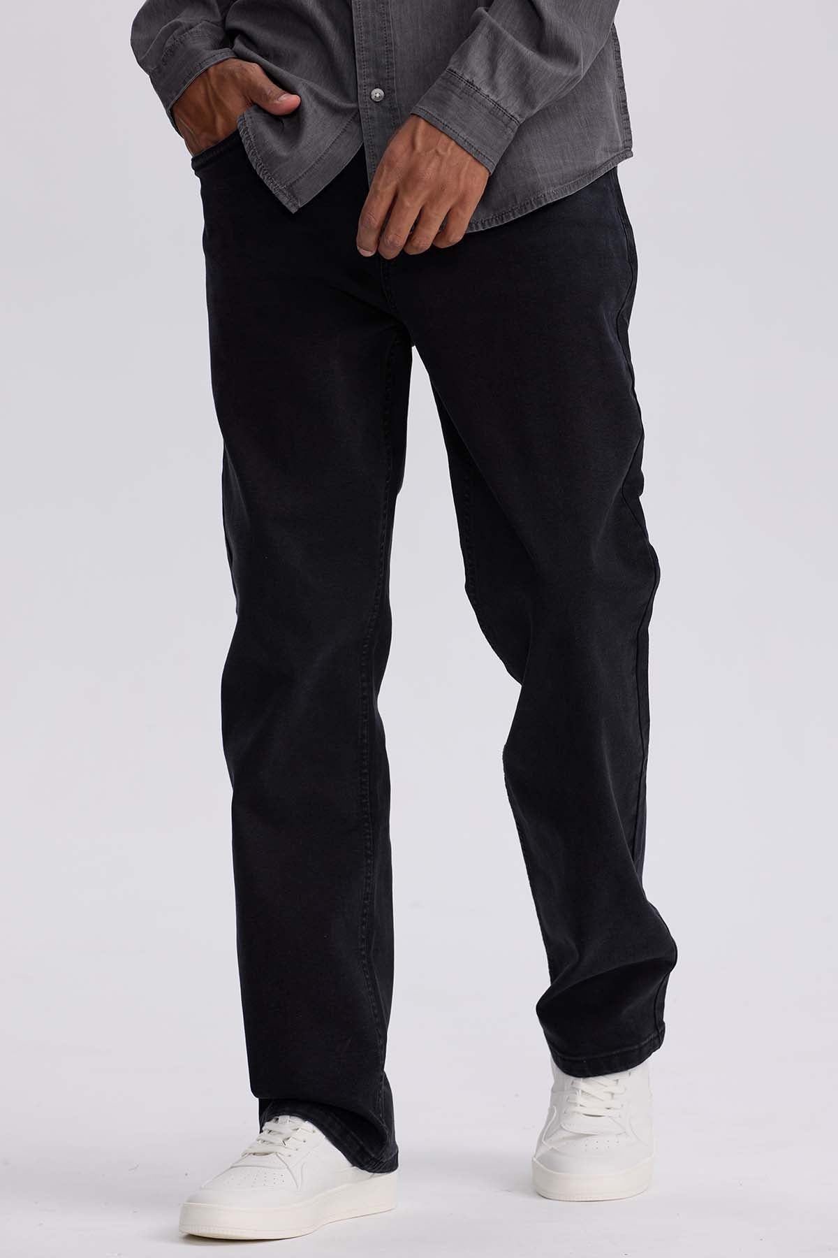 JEANS HOMBRE STRAIGHT 605 EN COLOR NEGRO - 1