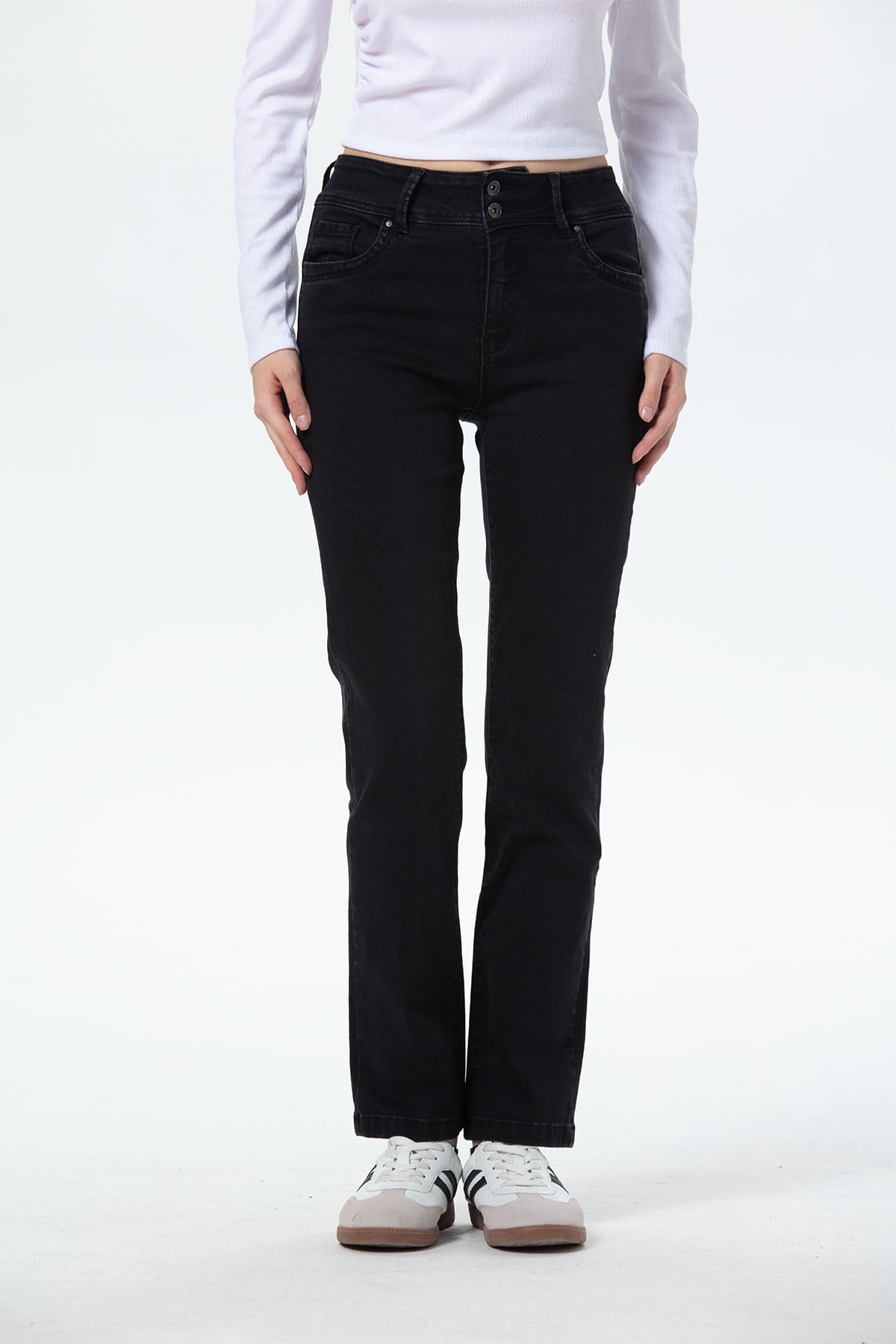 JEANS MUJER FLO CALCE RECTO EN COLOR NEGRO - 1