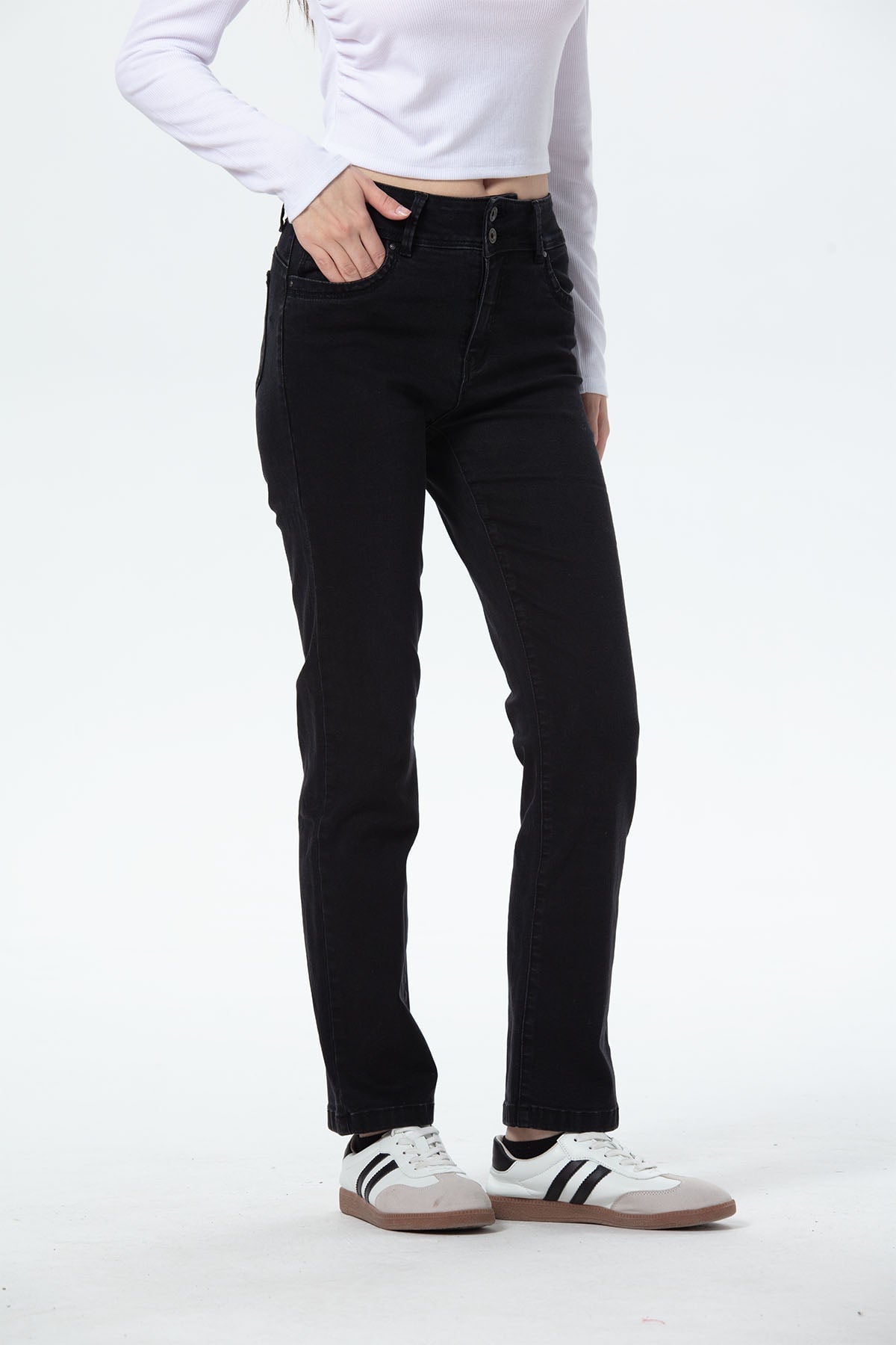 JEANS MUJER FLO CALCE RECTO EN COLOR NEGRO - 2