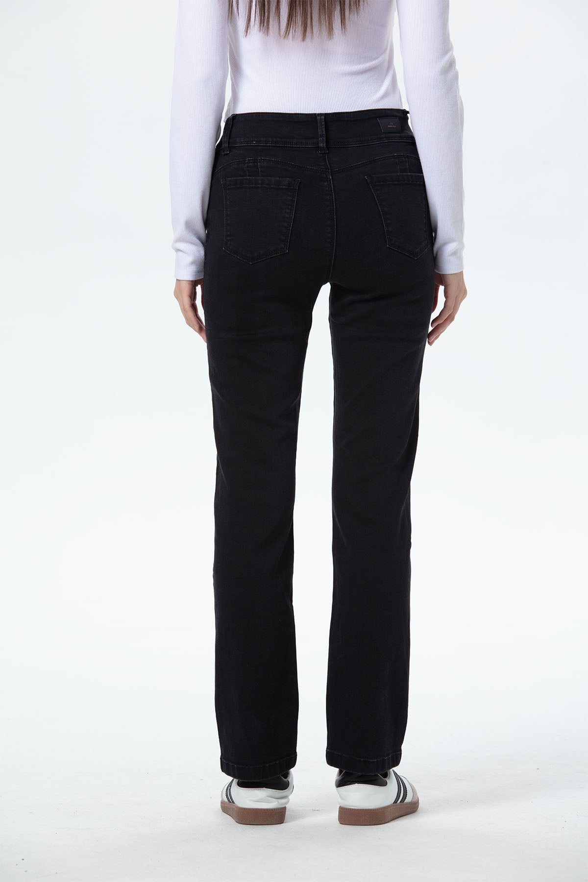 JEANS MUJER FLO CALCE RECTO EN COLOR NEGRO - 3