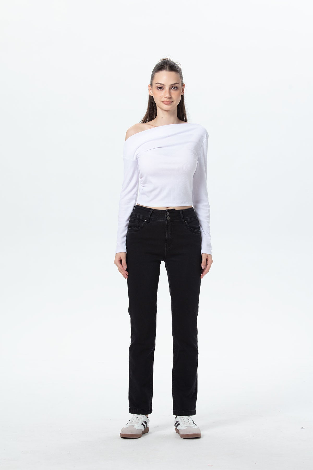 JEANS MUJER FLO CALCE RECTO EN COLOR NEGRO - 4
