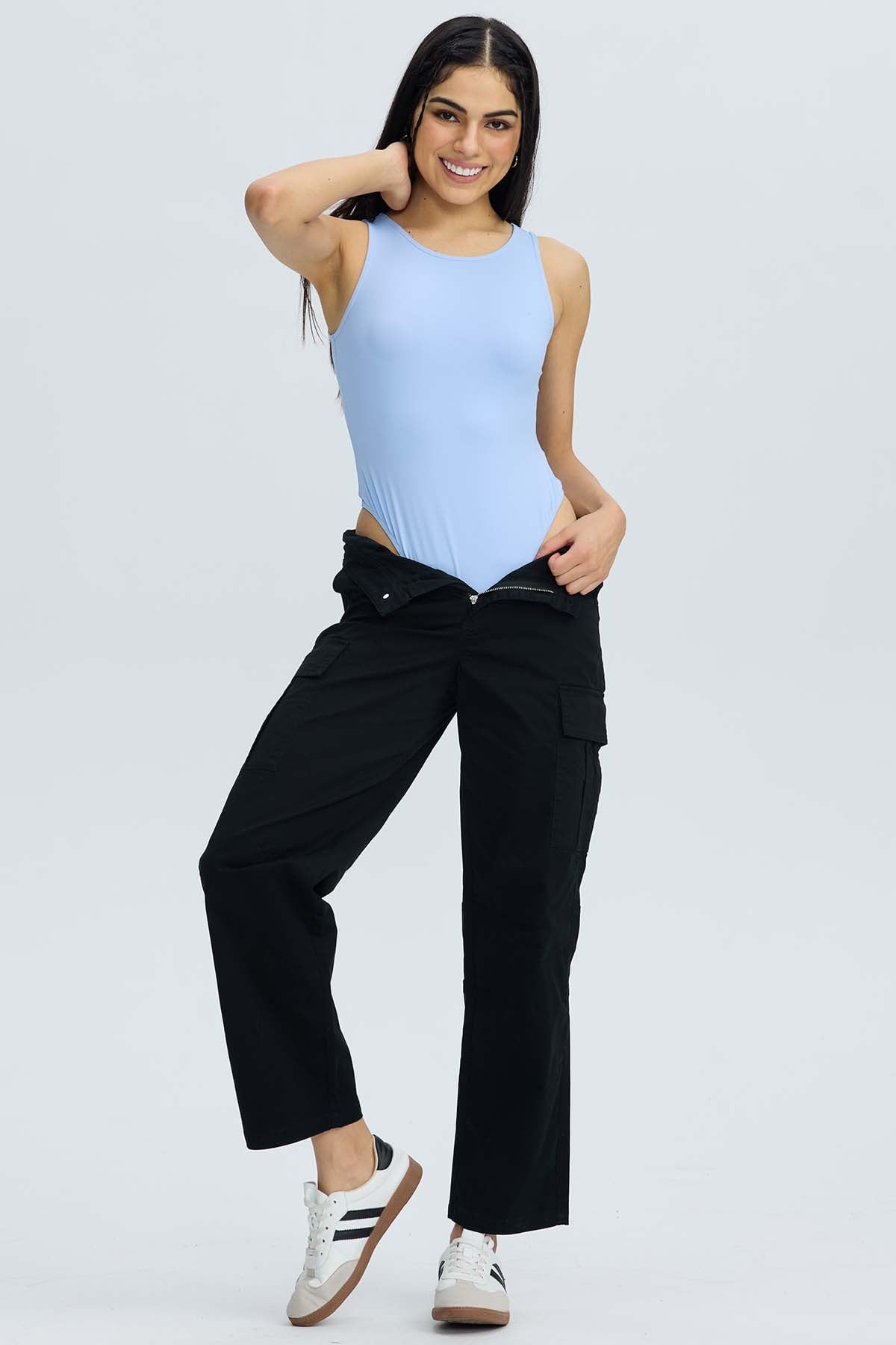 PANTALON MUJER CARGO CORTES NEGRO - 4