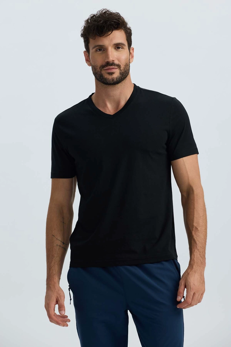 POLERA HOMBRE BASICA NEGRO - 2