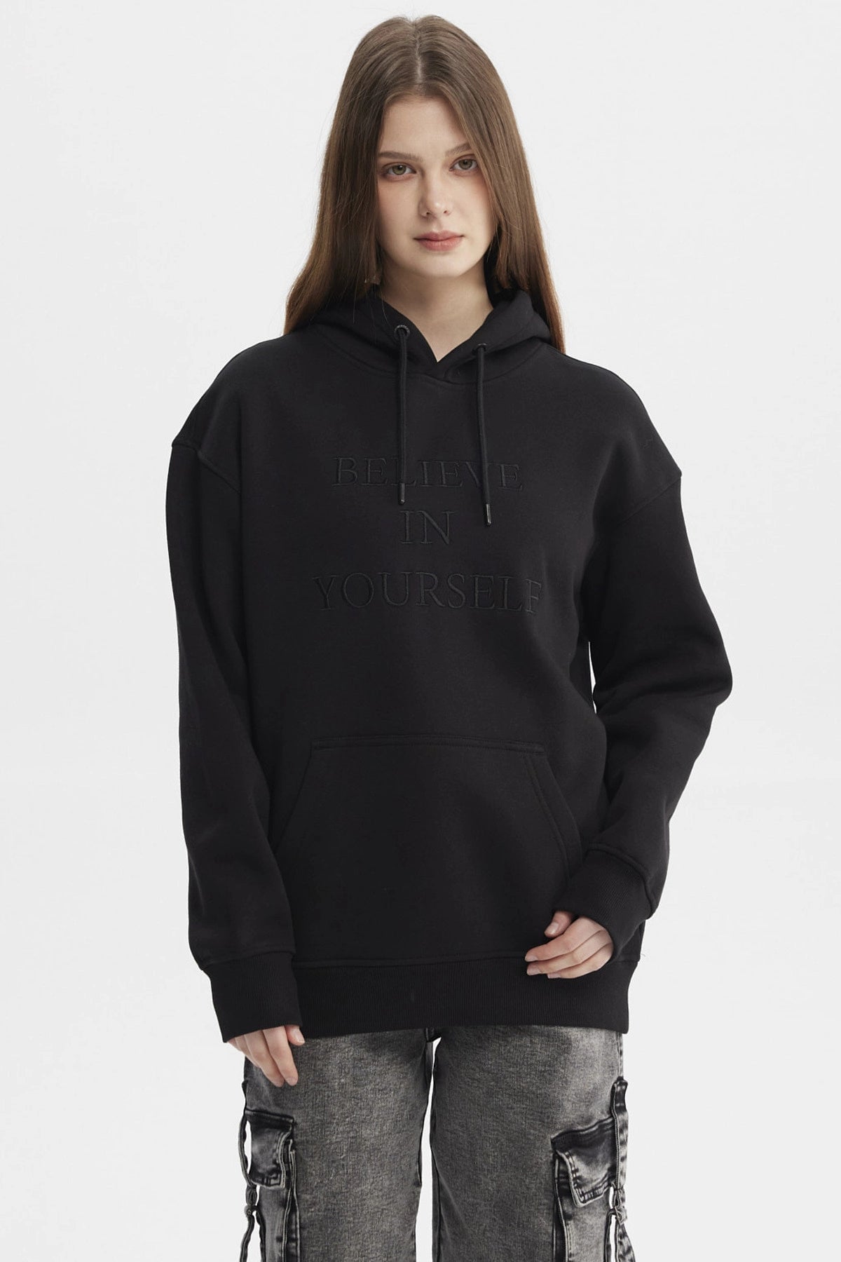 POLERON MUJER CANGURO PRINT NEGRO - 1
