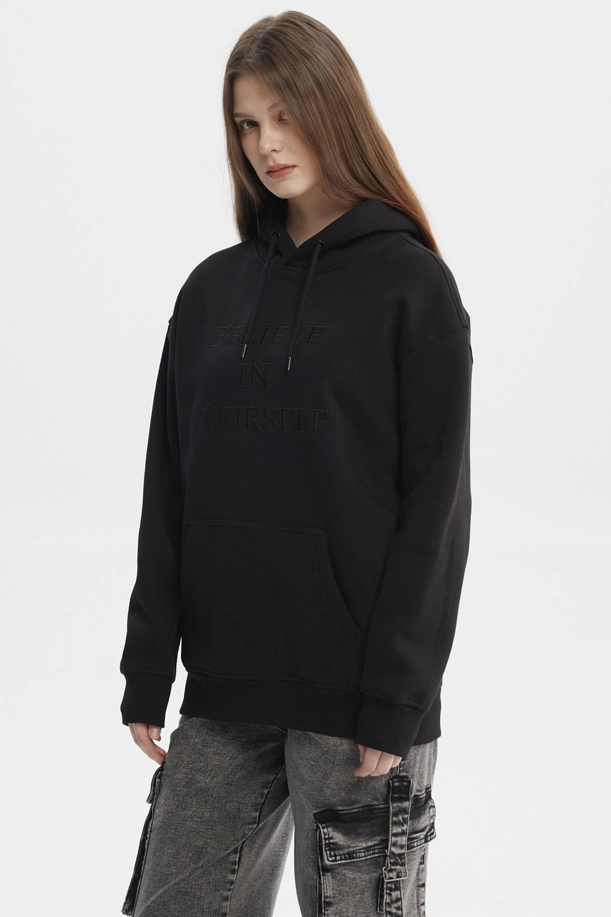 POLERON MUJER CANGURO PRINT NEGRO - 2