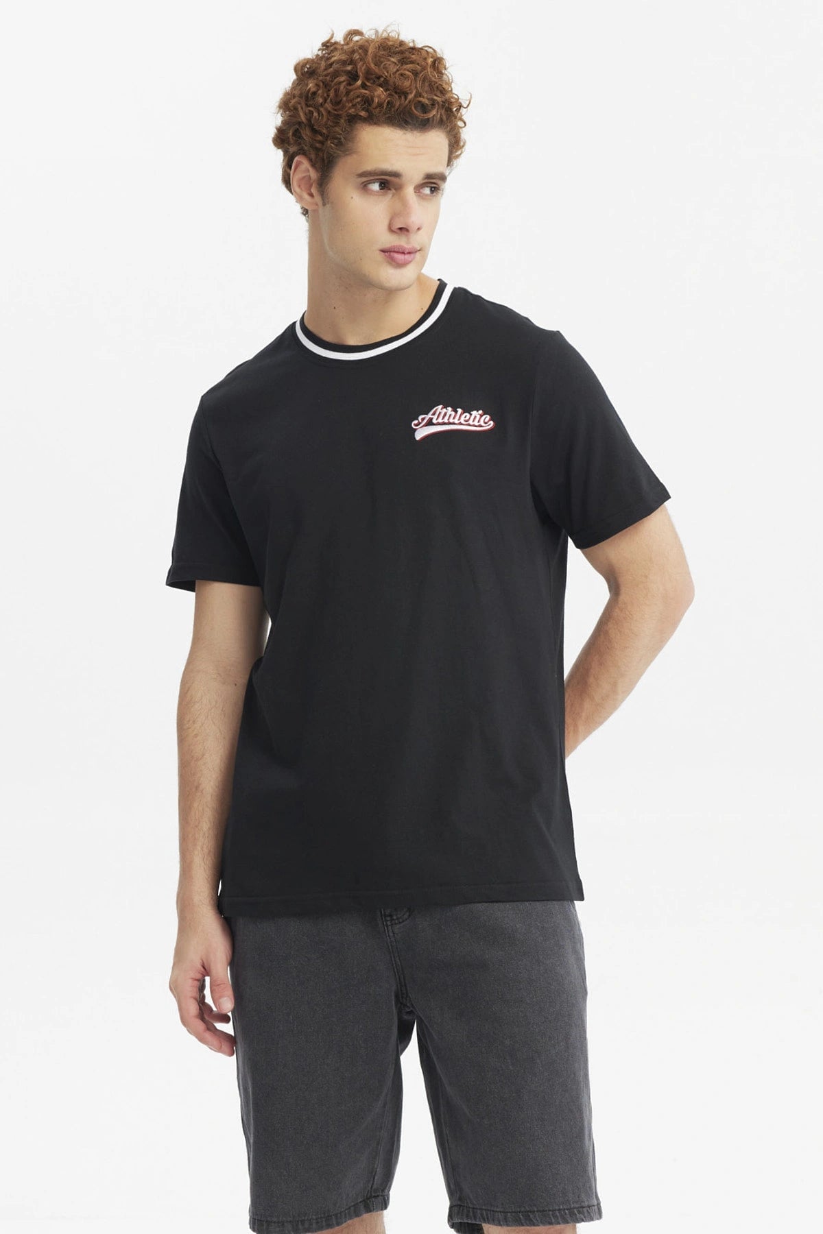POLERA HOMBRE REGULAR PRINT NEGRO - 1