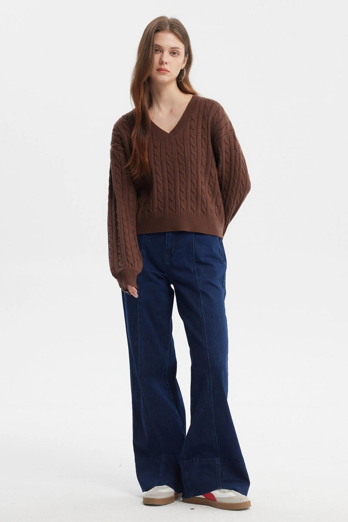 SWEATER MUJER CUELLO V LISOS CAFE  OSCURO - 4