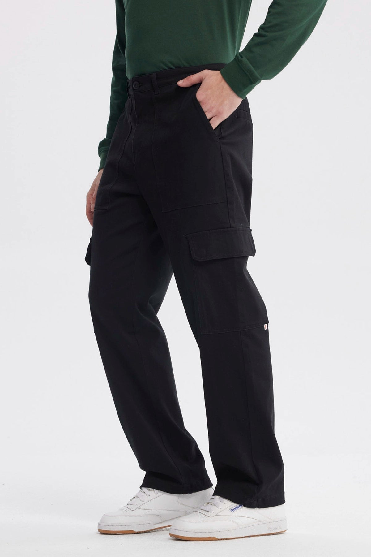 PANTALON HOMBRE BOLSILLO CARGO NEGRO - 2