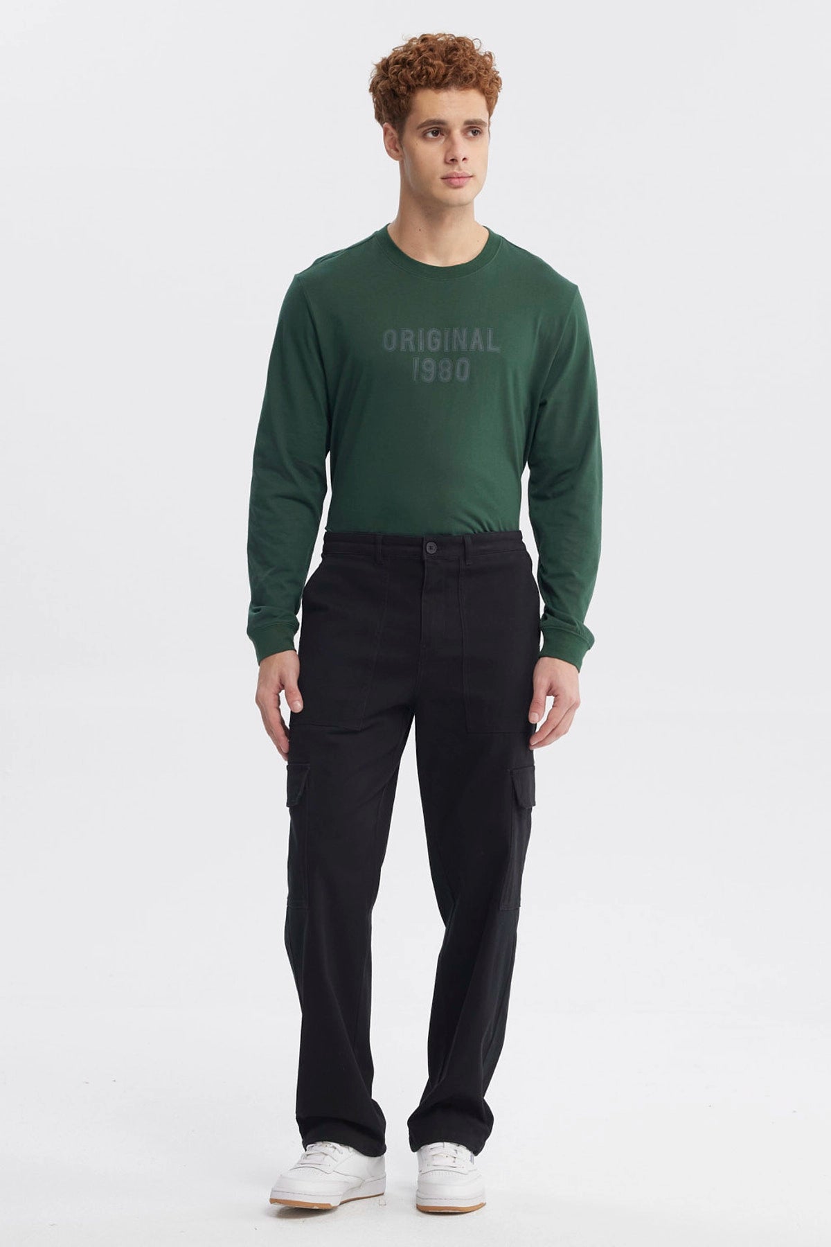 PANTALON HOMBRE BOLSILLO CARGO NEGRO - 4