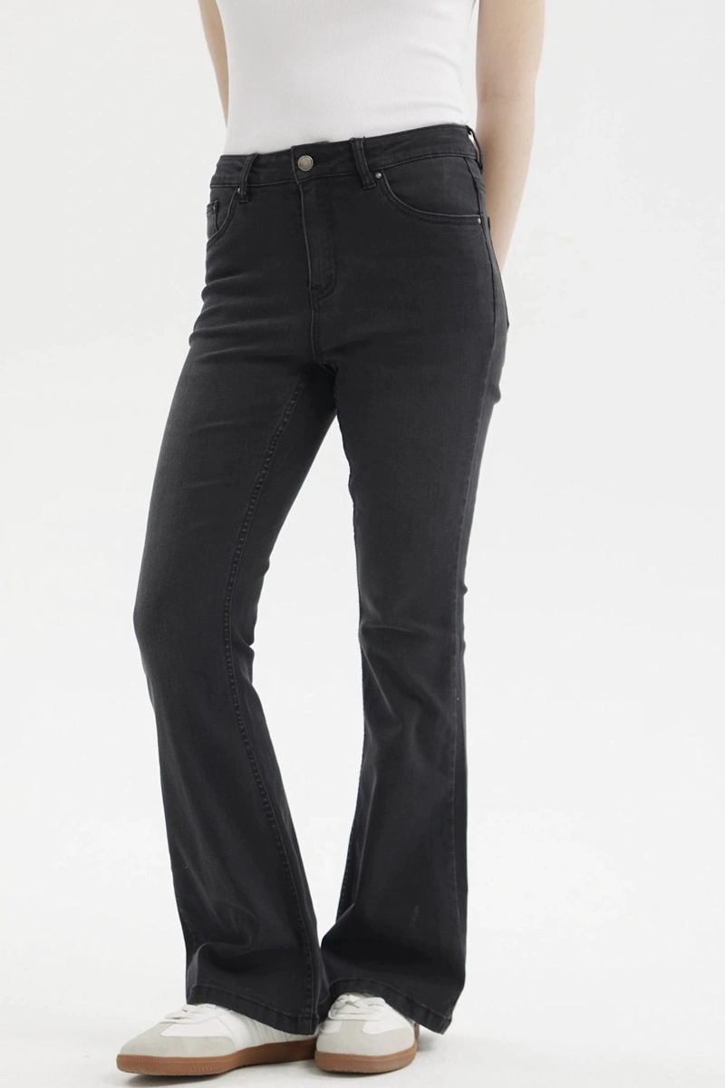 JEANS MUJER FLARE VALE NEGRO - 2