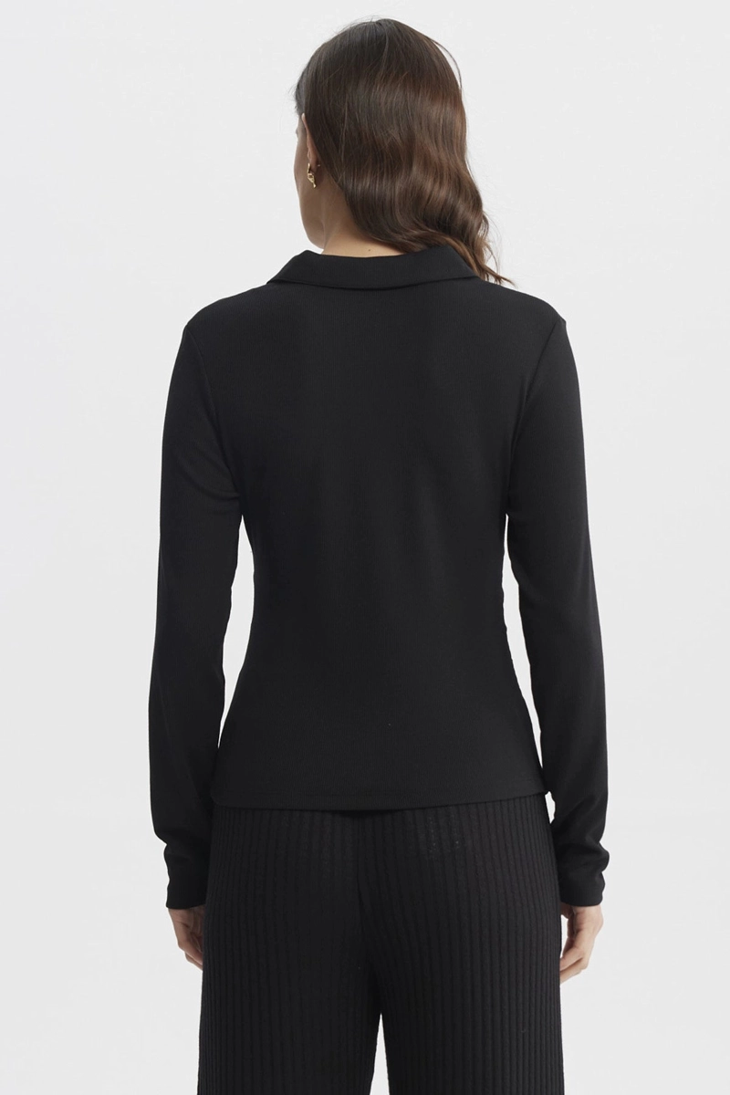 POLERA MUJER CUELLO CAMISERO NEGRO - 3