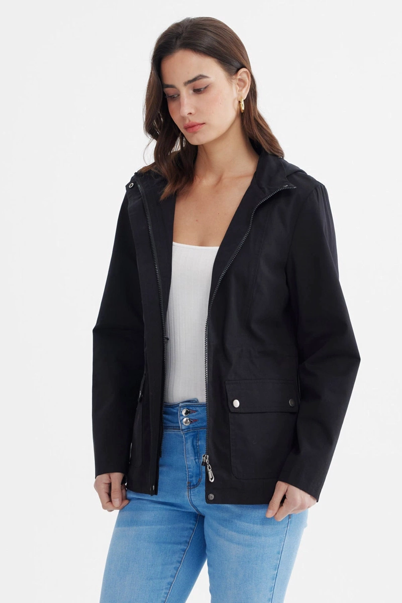 CHAQUETA MUJER CON GORRO NEGRO - 2