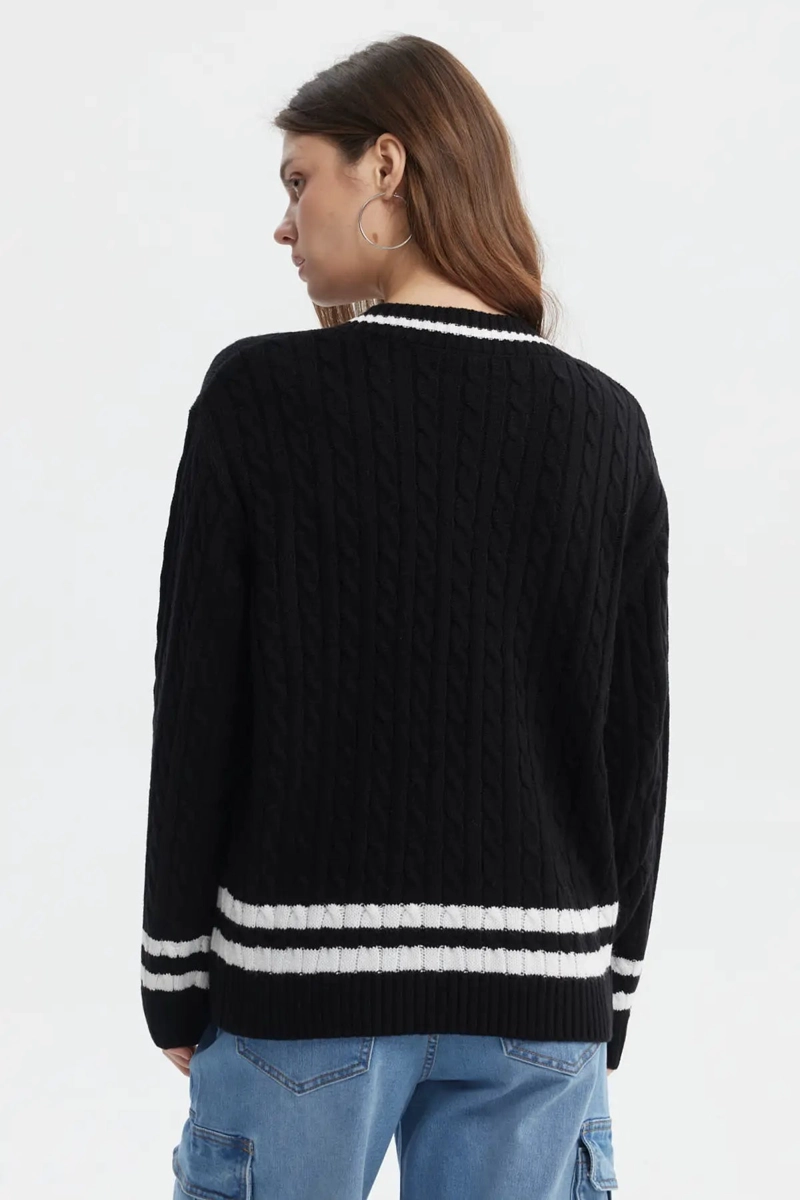 SWEATER MUJER CUELLO V RAYAS NEGRO - 3