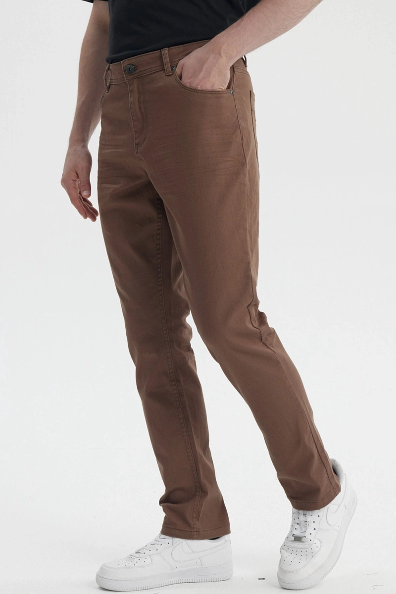 JEANS HOMBRE SLIM COLOR CAFE - 2