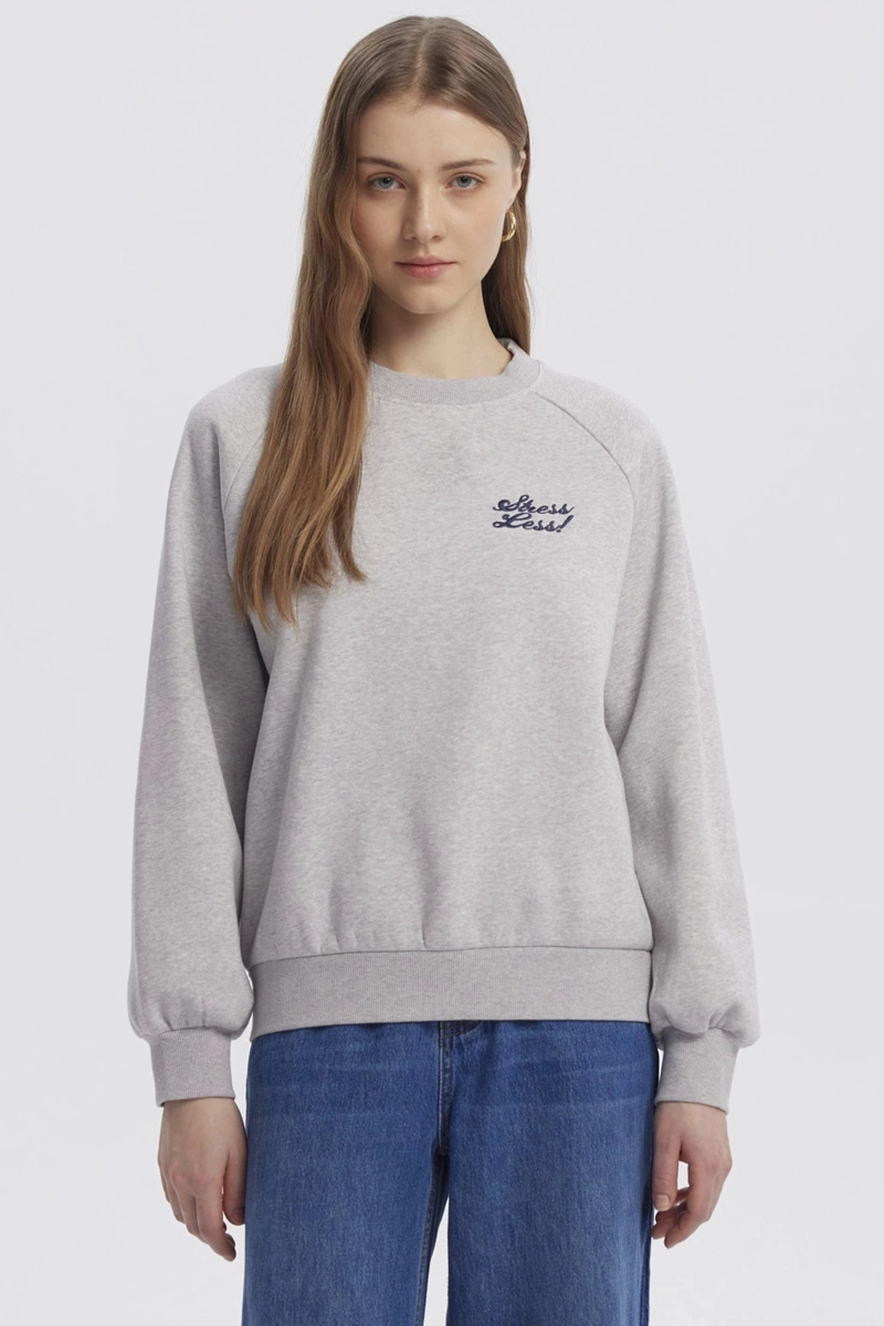 POLERON MUJER OVERSIZE PRINT GRIS MELANGE - 1