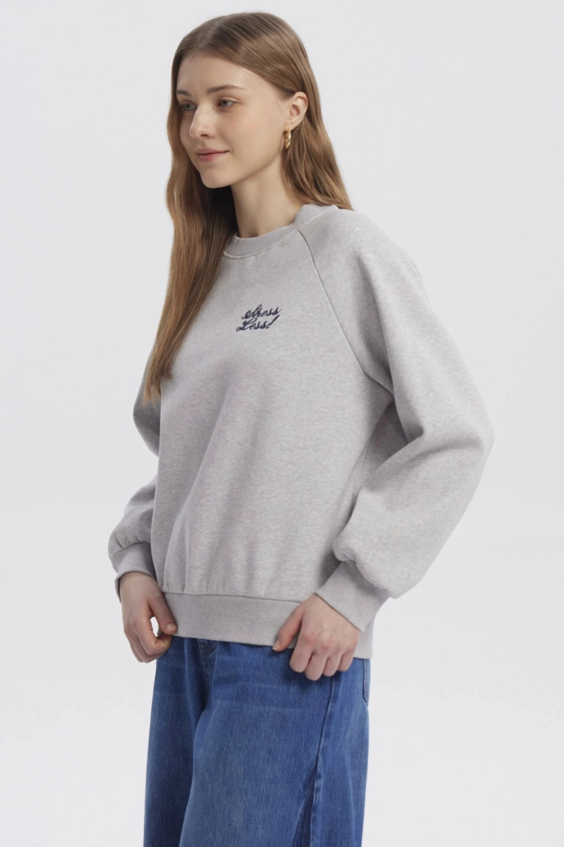 POLERON MUJER OVERSIZE PRINT GRIS MELANGE - 2