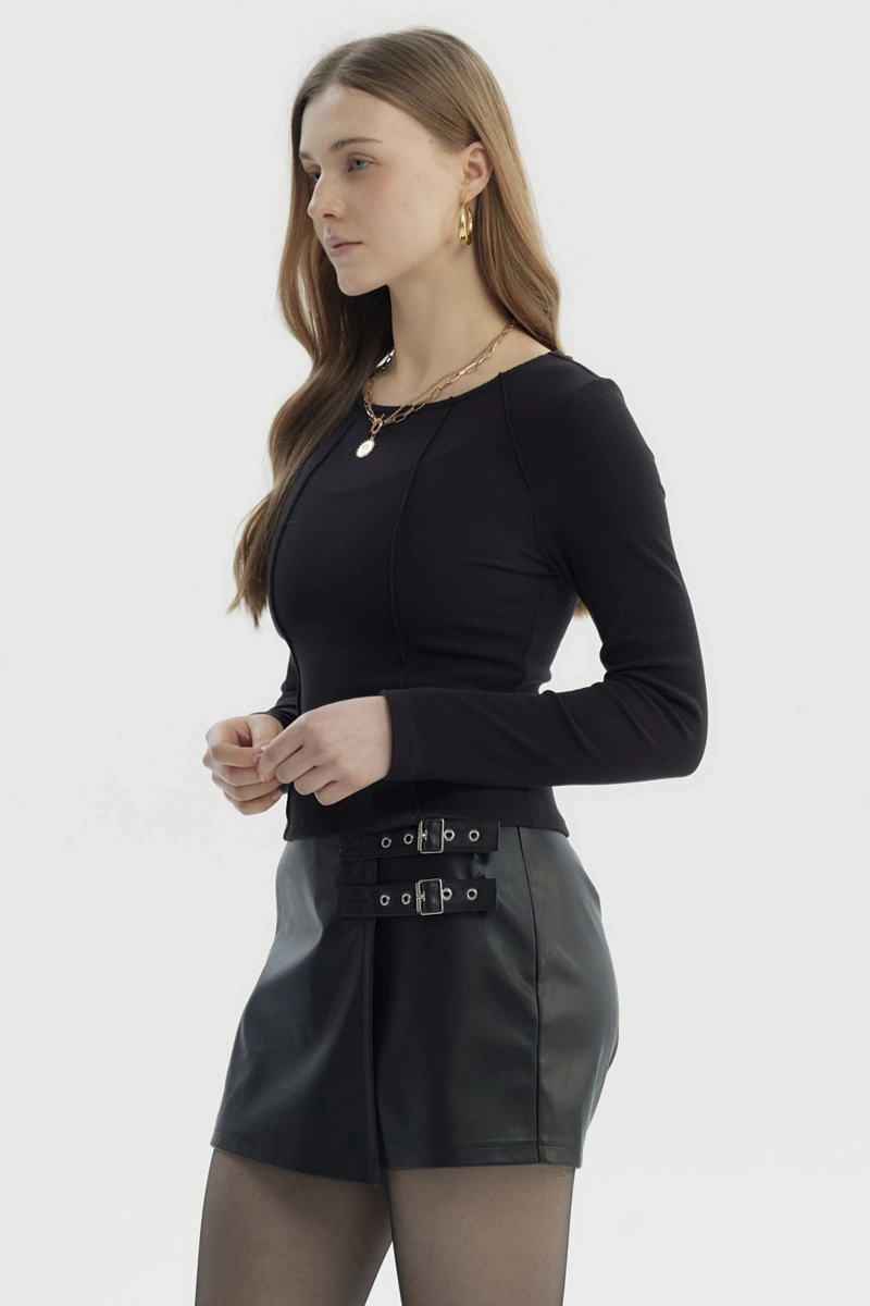 POLERA MUJER CORTES ROULE NEGRO - 2