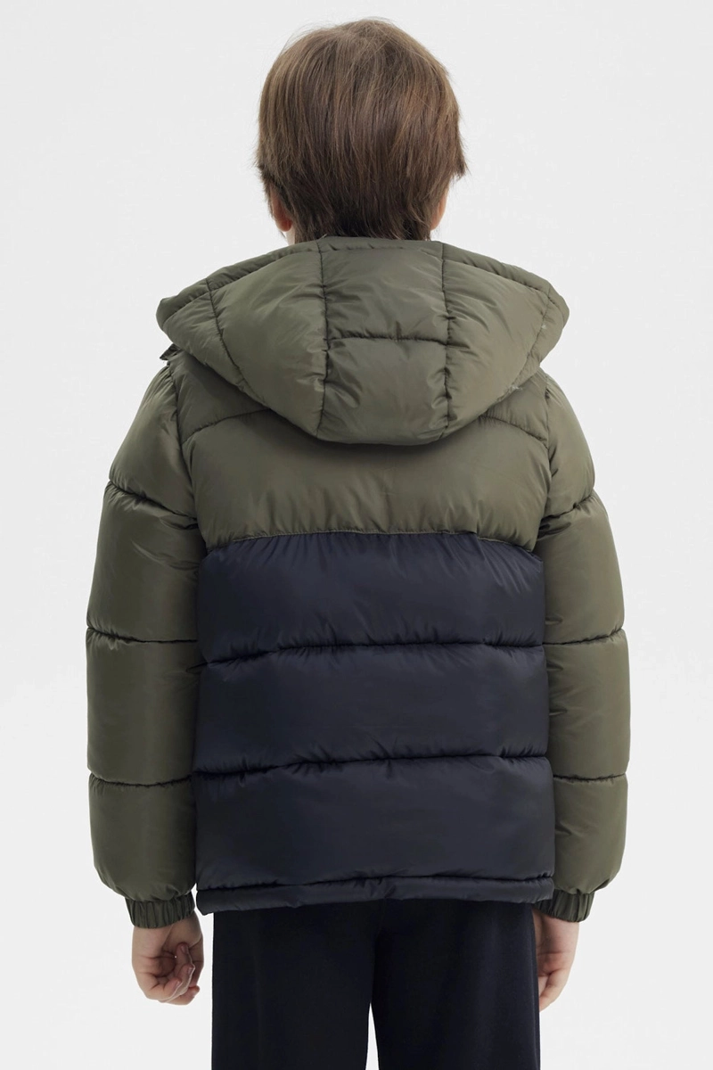 PARKA NIÑO BASICA COLOR VERDE MILITAR - 3