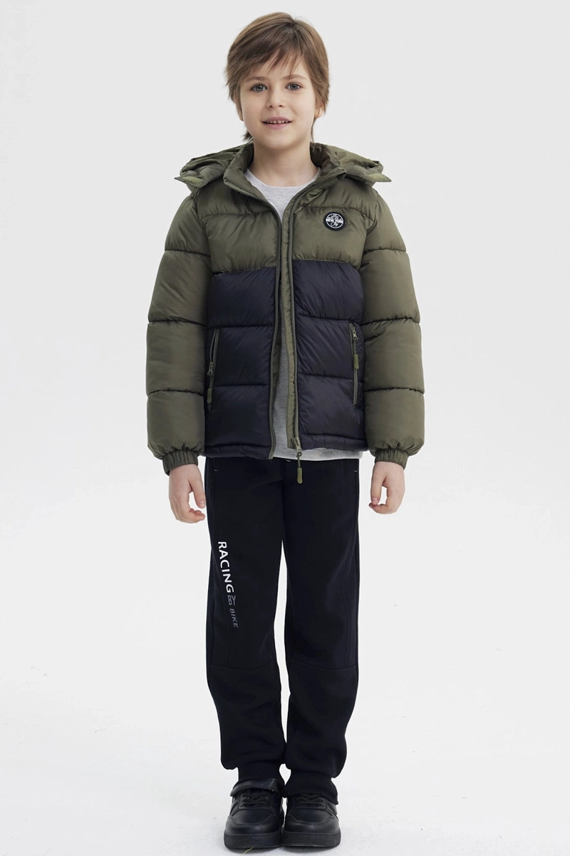 PARKA NIÑO BASICA COLOR VERDE MILITAR - 4