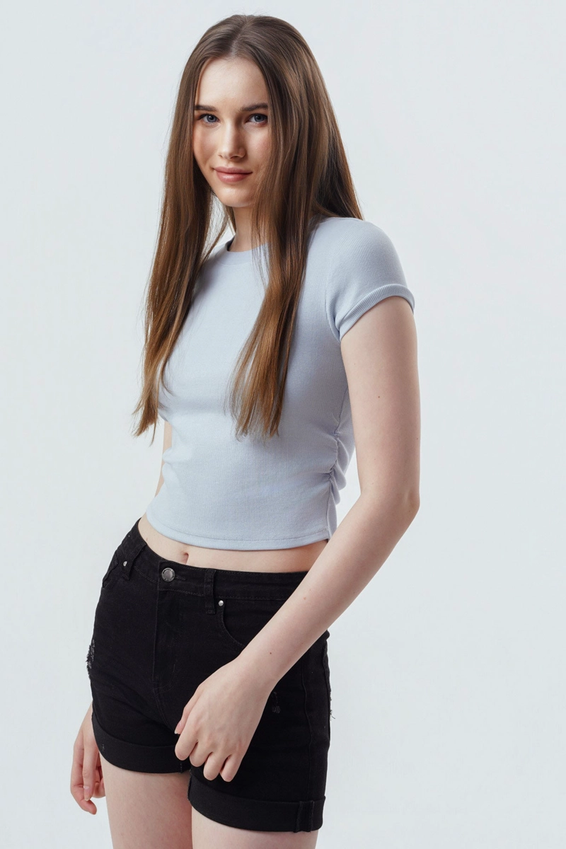 POLERA MUJER SLIM FIT CELESTE - 2