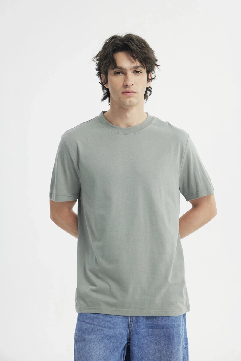 POLERA HOMBRE REGULAR VERDE PIEDRA - 1