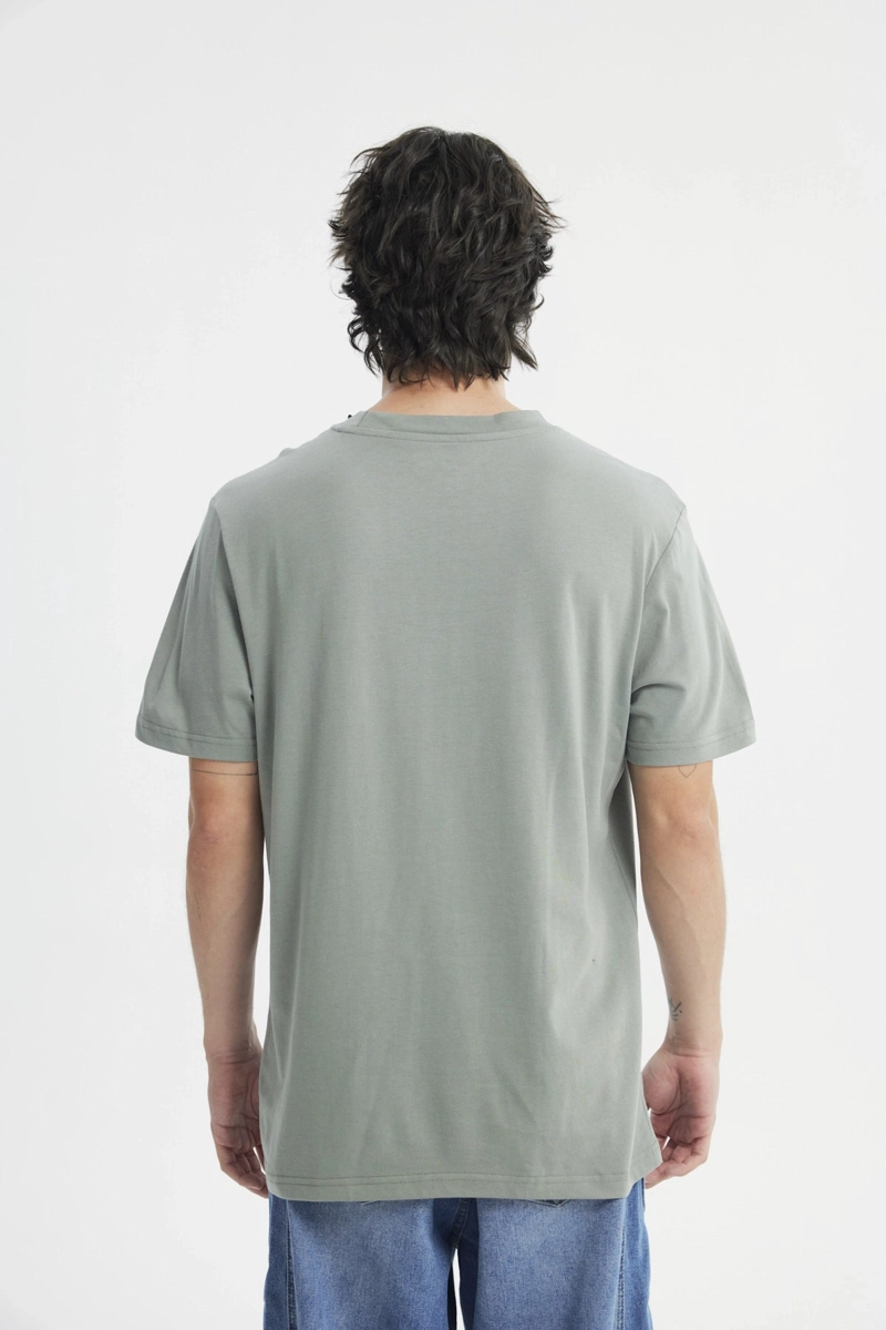 POLERA HOMBRE REGULAR VERDE PIEDRA - 3