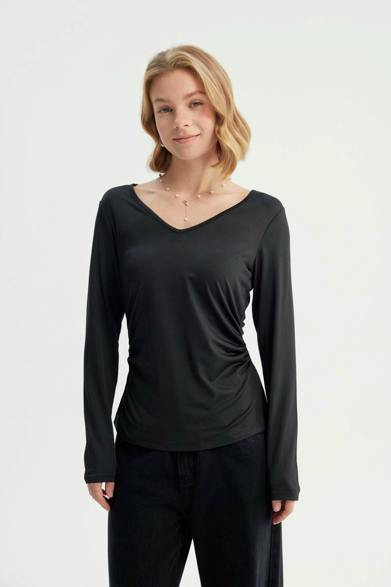 POLERA MUJER AJUSTADO NEGRO - 1
