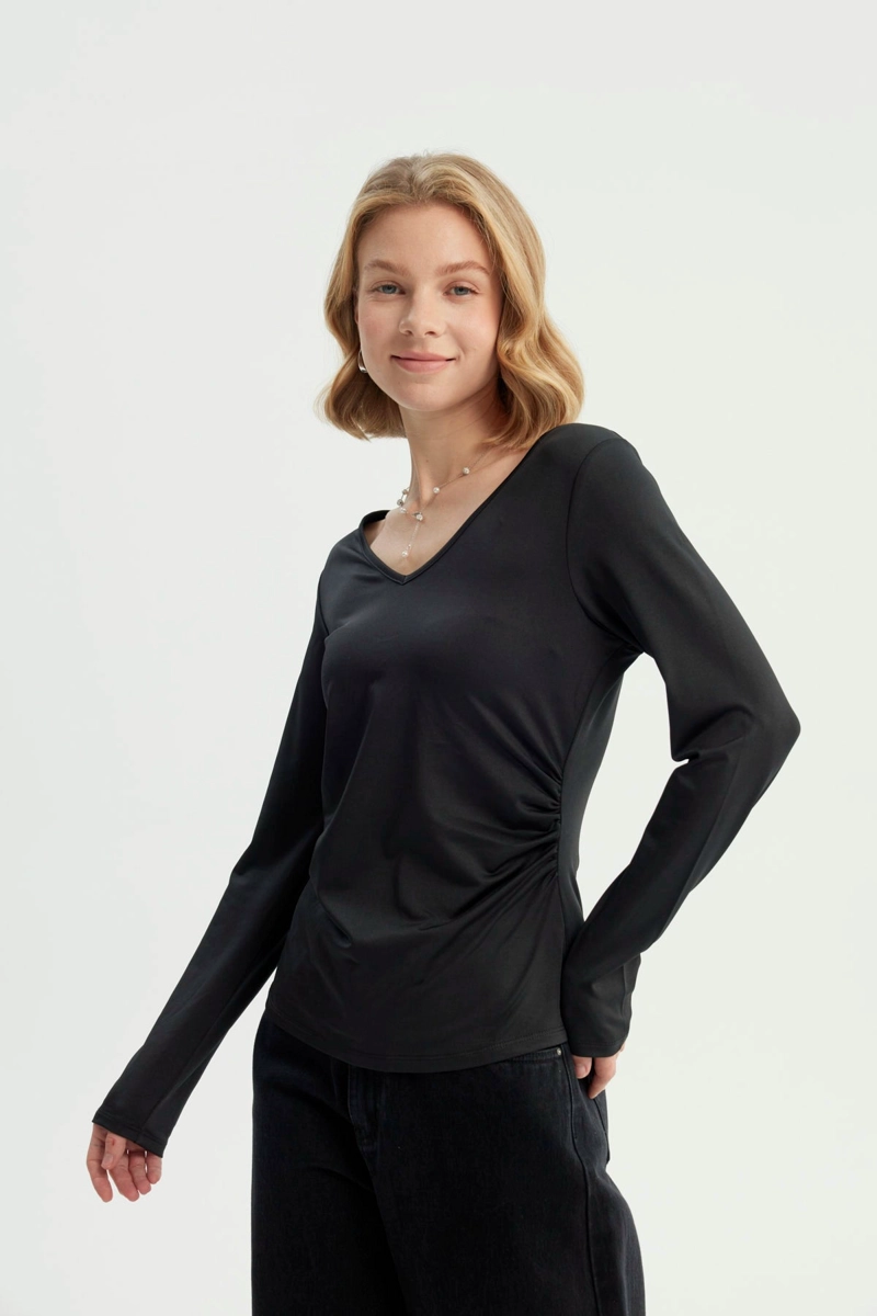 POLERA MUJER AJUSTADO NEGRO - 2