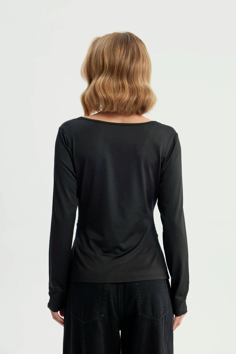 POLERA MUJER AJUSTADO NEGRO - 3