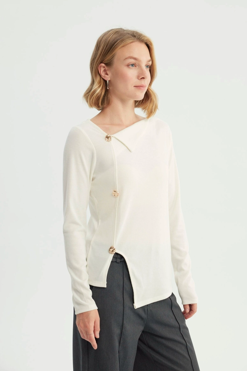 POLERA MUJER REGULAR CREMA - 2