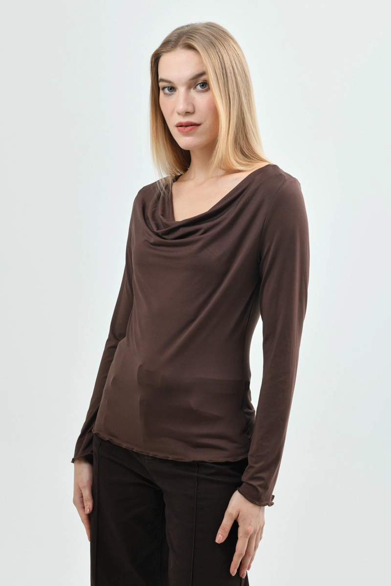 POLERA MUJER SLIM CAFE  OSCURO - 2