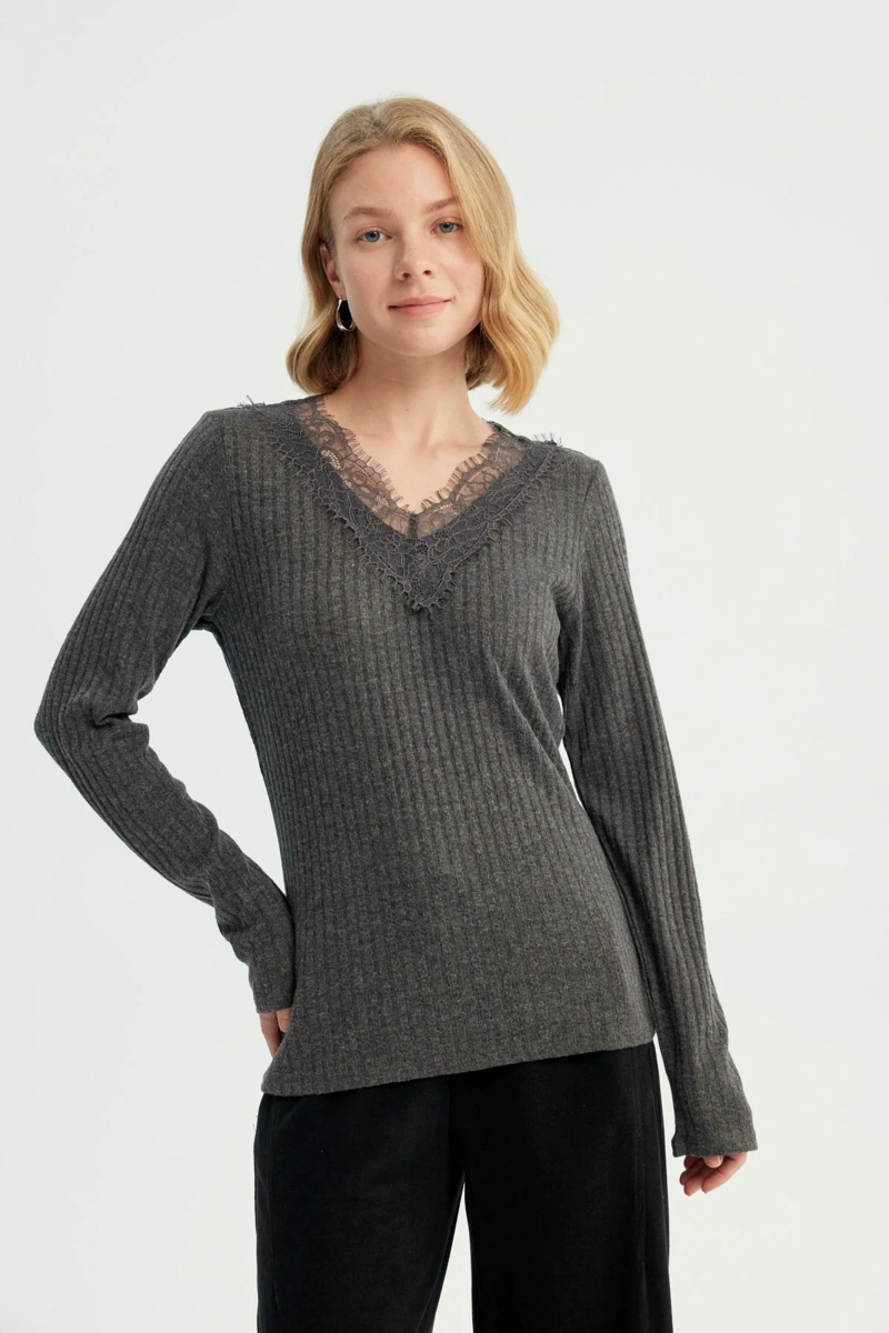 SWEATER MUJER REGULAR GRIS MELANGE - 1