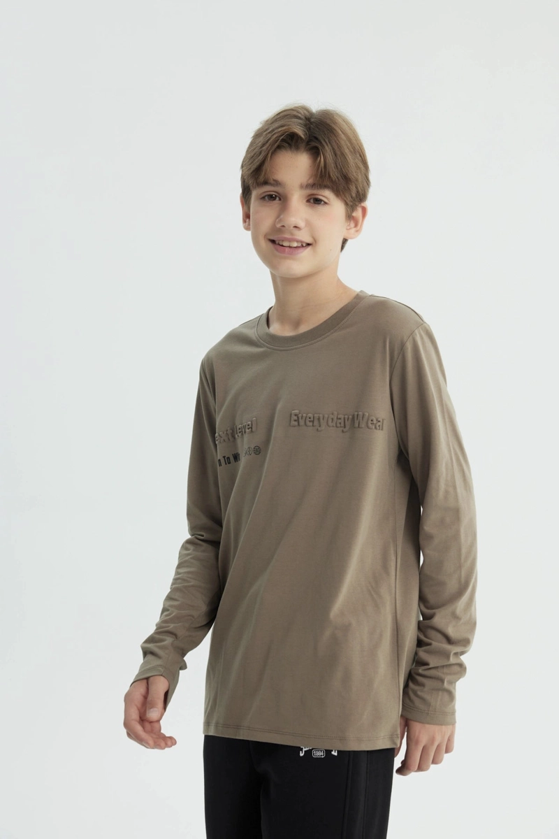 POLERA NIÑO REGULAR CAFE CLARO - 2