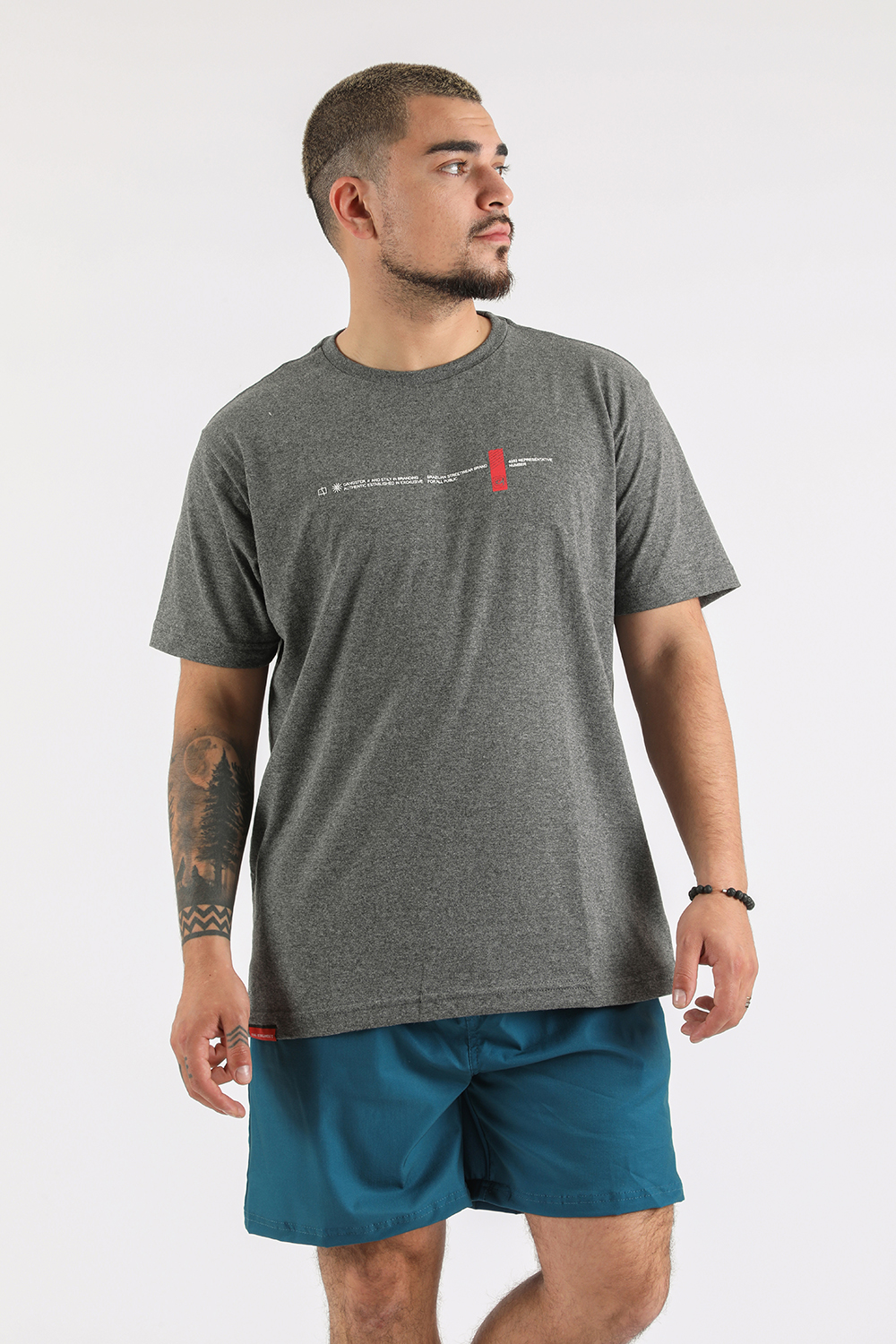 POLERA MC BASICA NARRATIVE GRIS GANGSTER - 1