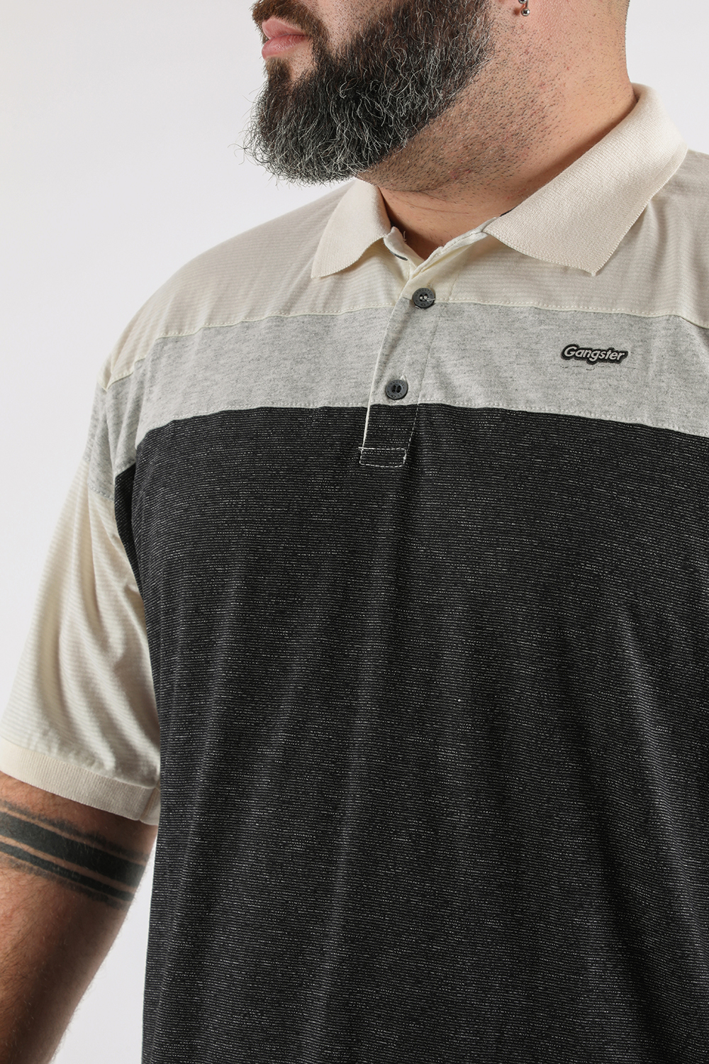 PLUS POLERA CUELLO KEY BLANCO GANGSTER - 3