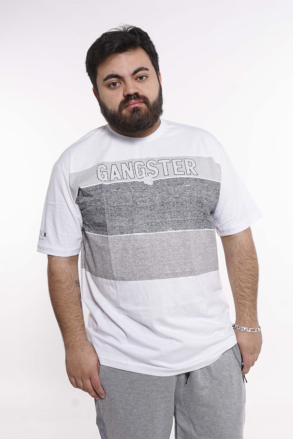 PLUS POLERA MC BASICA INTRIGUE GRIS GANGSTER - 1