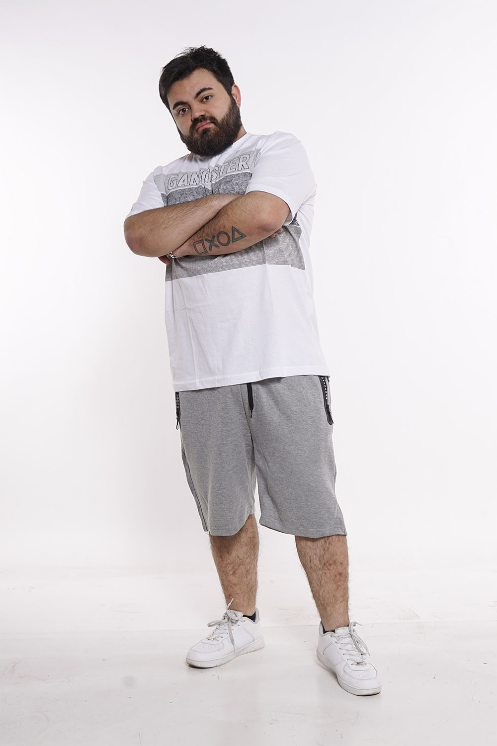 PLUS POLERA MC BASICA INTRIGUE GRIS GANGSTER - 4