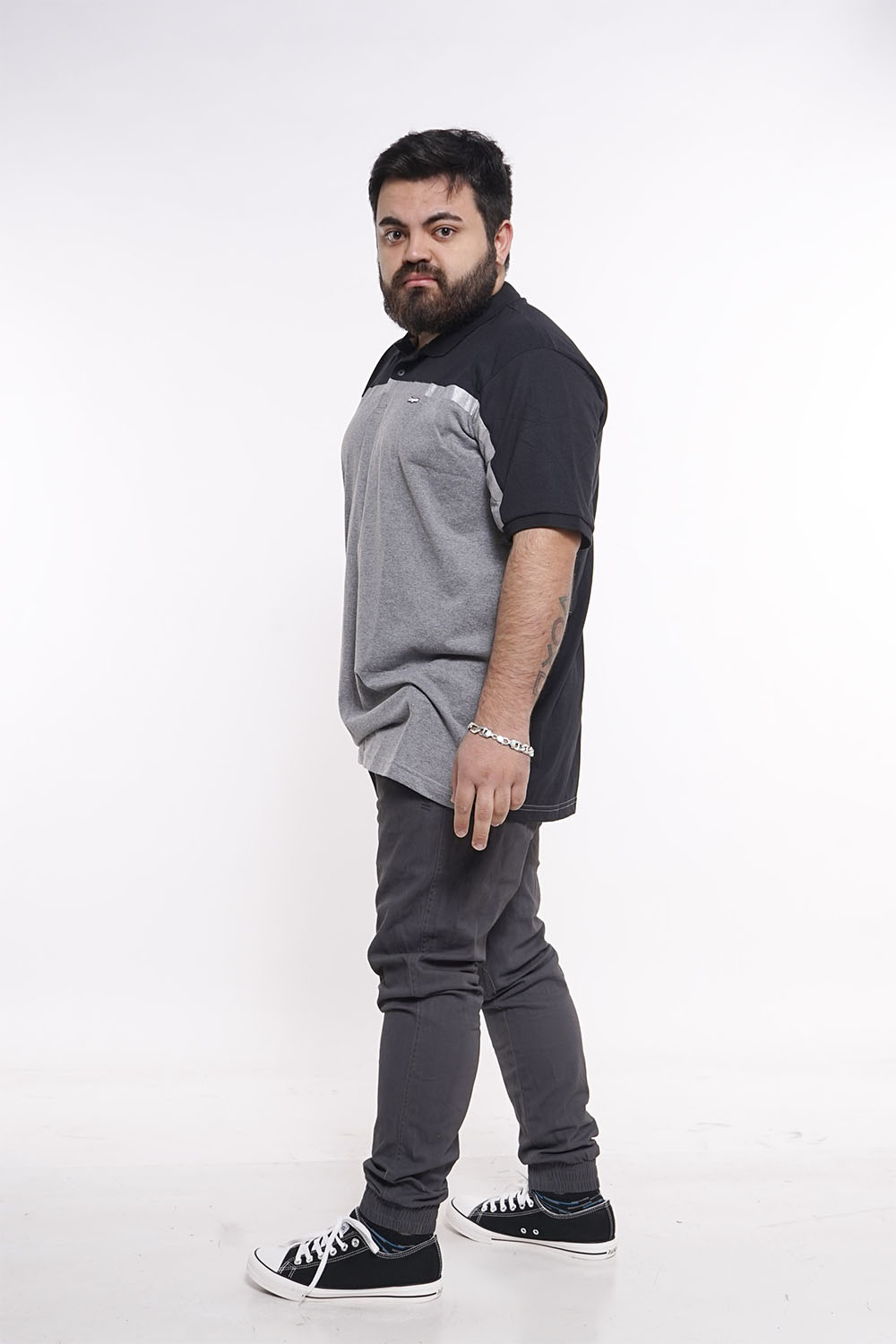 PLUS POLERA CUELLO DYNAMO NEGRO - 4