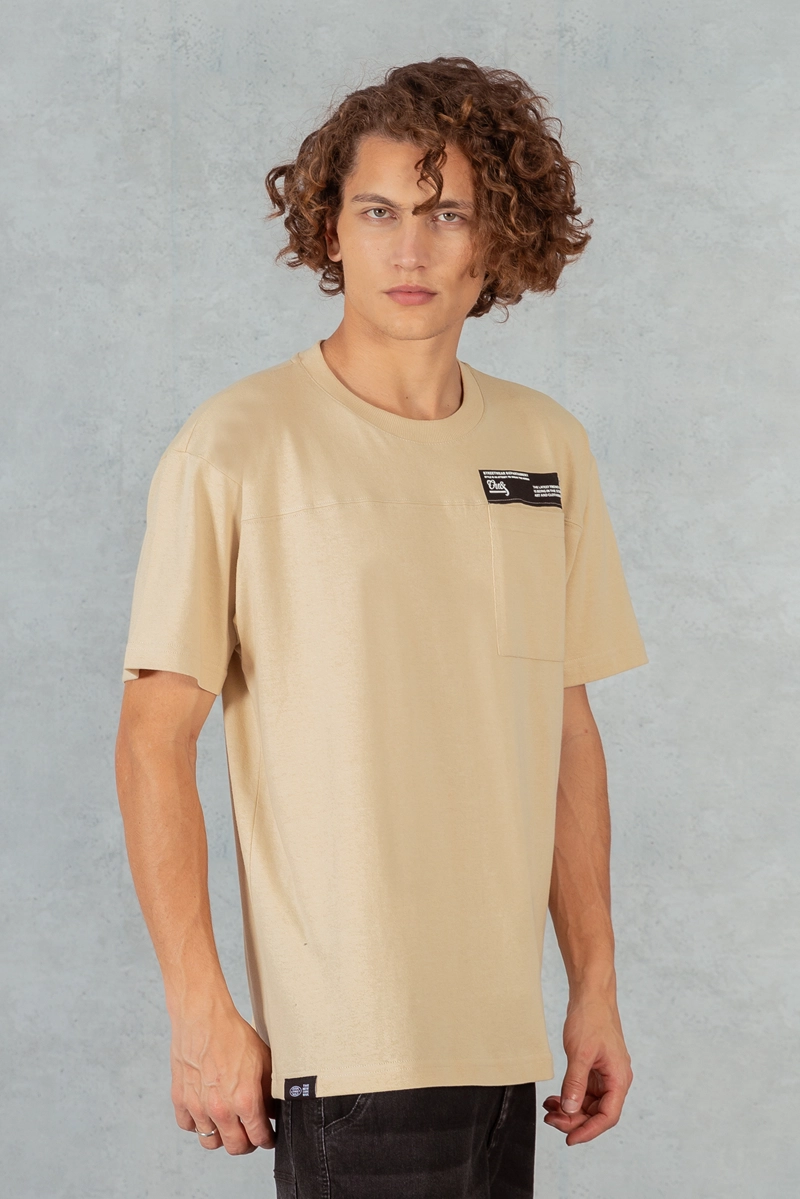 POLERA MC ESPECIAL PATCH BEIGE OVERCORE - 2