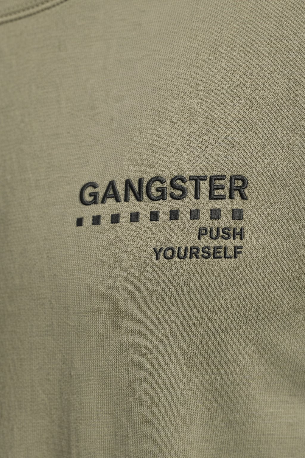 PLUS POLERA ML FIELD VERDE OLIVA - 4