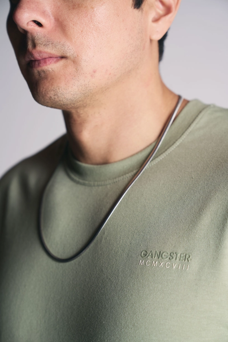 POLERA MC BASICA ESSENTIAL VERDE - 3