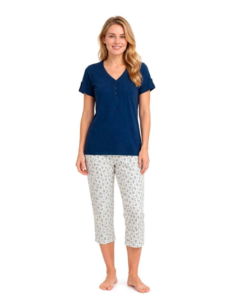PIJAMA ALGODON POLERA CON BOTONES Y CAPRI ESTAMPADO FLORCITAS 262598 - 1