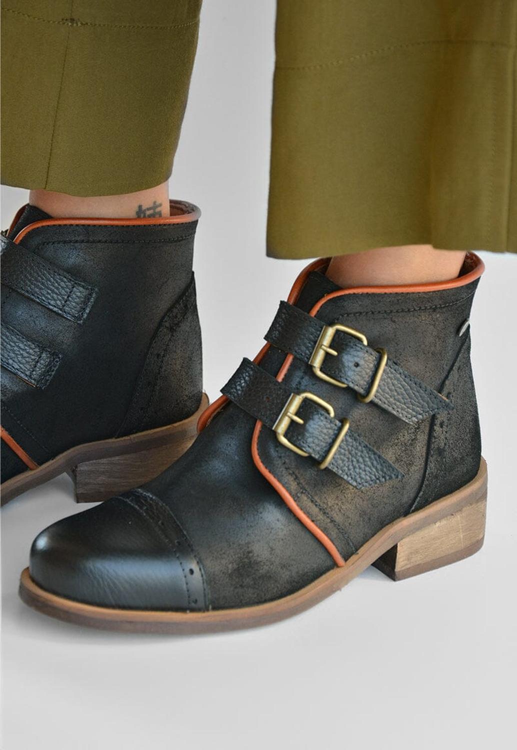 Ripley - BOTIN MUJER DE CUERO JUDY C1 NEGRO
