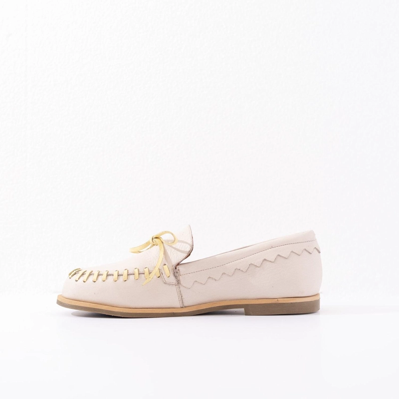 MOCASIN CUERO MUJER  DELTA BEIGE AMARILLO - 3