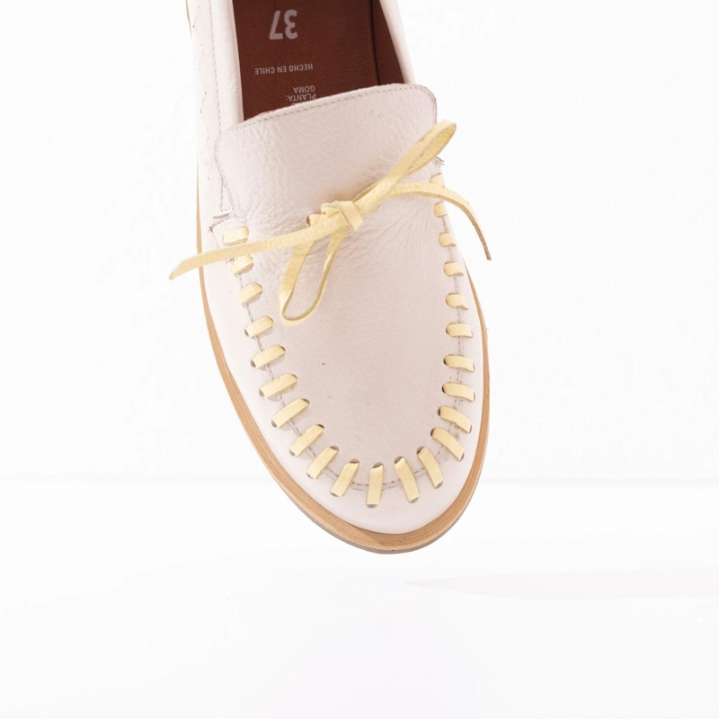 MOCASIN CUERO MUJER  DELTA BEIGE AMARILLO - 4