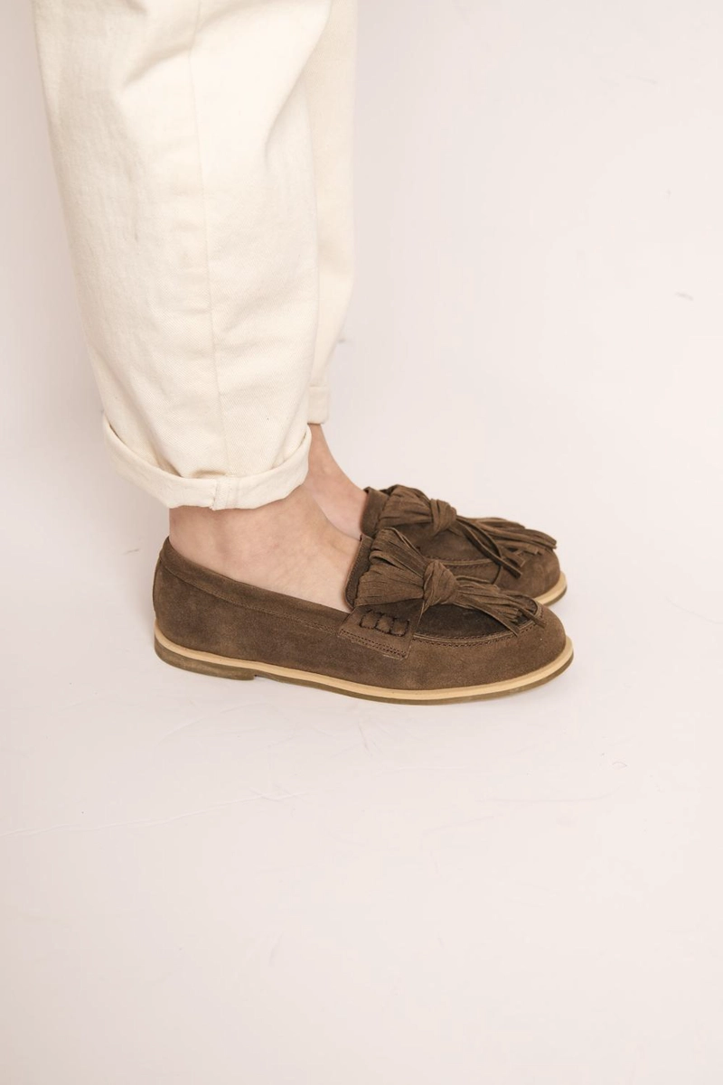 MOCASIN CUERO MUJER  FLORA TAUPE - 5