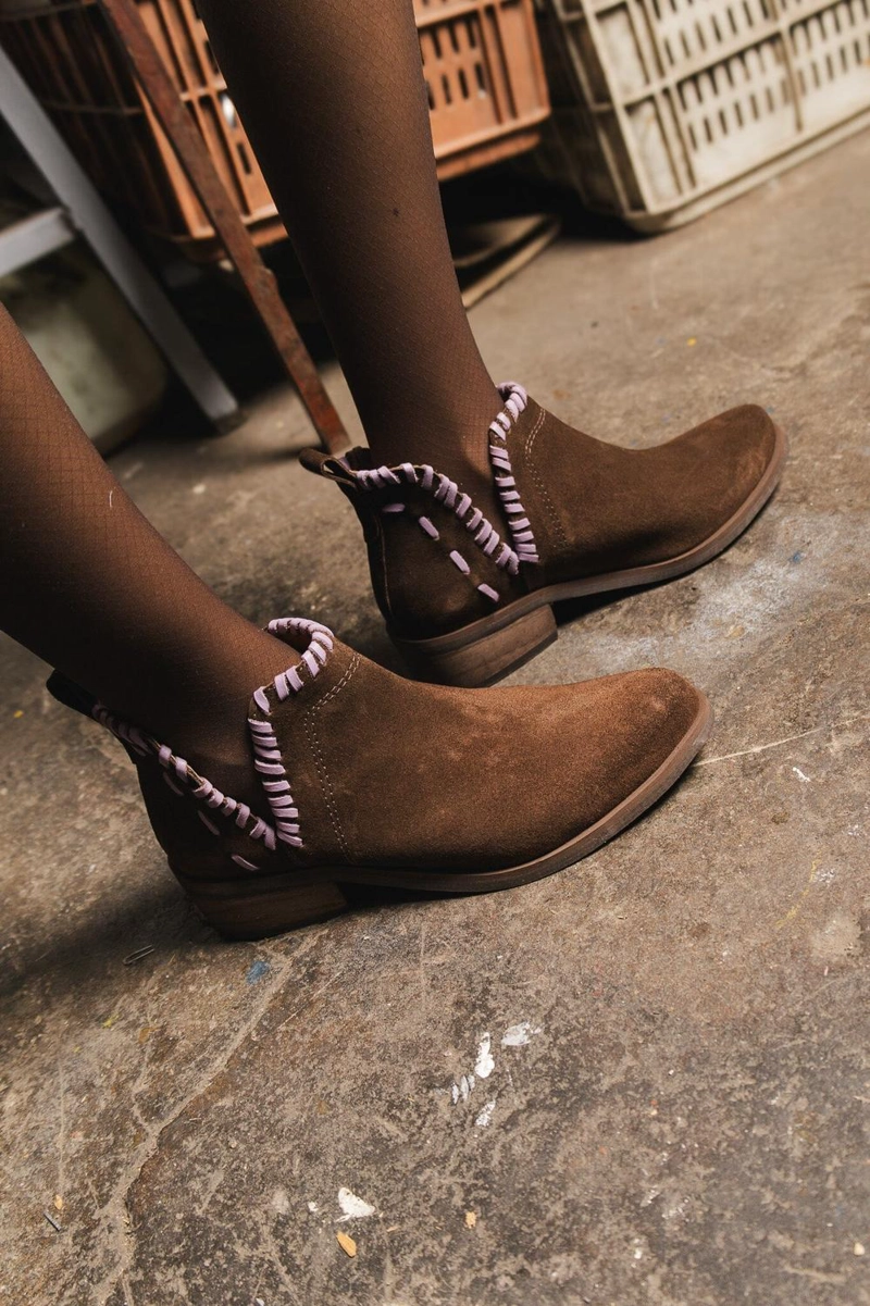 BOTIN CUERO MUJER LUMBRE CAFE  LILA - 3
